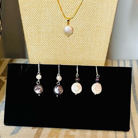 6 Piece Luxe Giftaway! Natural Coin Pearl Necklaces & Earrings - Picture 4 of 11